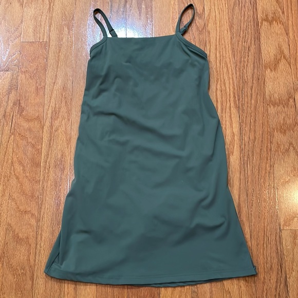 FLX Extra Small Green Activewear Dress with Shorts with Pockets No Pads Stretch - Picture 1 of 15